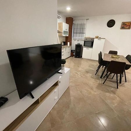 Holiday Home “Marko” With Heated Pool! Nin Exterior photo