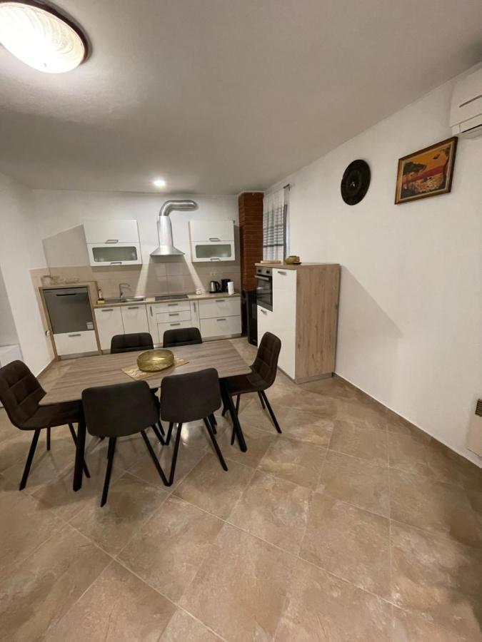 Holiday Home “Marko” With Heated Pool! Nin Exterior photo
