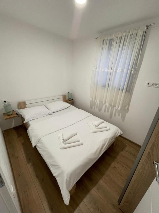 Holiday Home “Marko” With Heated Pool! Nin Exterior photo
